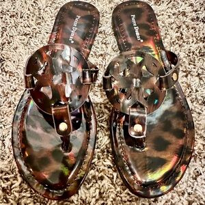 Pierre Dumas Brown Iridescent Leopard Print Thong Sandals size 8